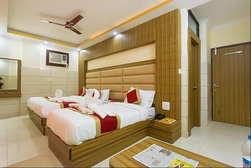 Trimrooms Trinity Katra Katra  Ngoại thất bức ảnh